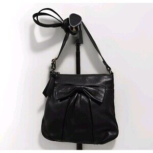 Isabella Fiore Black Leather Crossbody Bow Purse Black Soft Size Small